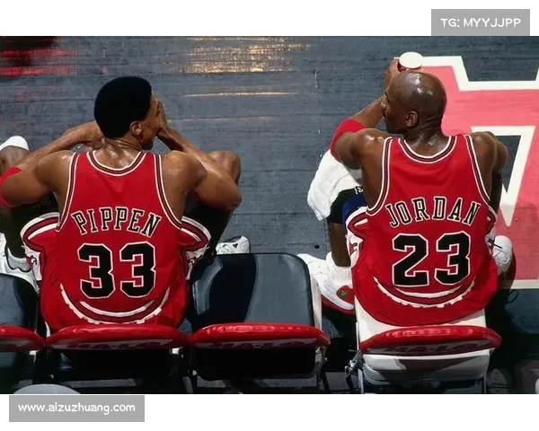 《追寻篮球传奇:NBA球星的奋斗与荣耀历程》 《追寻篮球传奇:NBA球星的奋斗与荣耀历程》